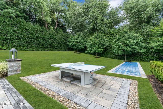 586 Ridge Road, Fair Haven, NJ 07704