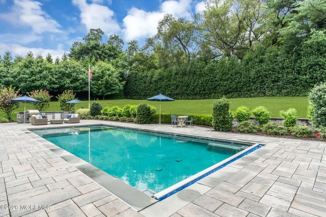 586 Ridge Road, Fair Haven, NJ 07704
