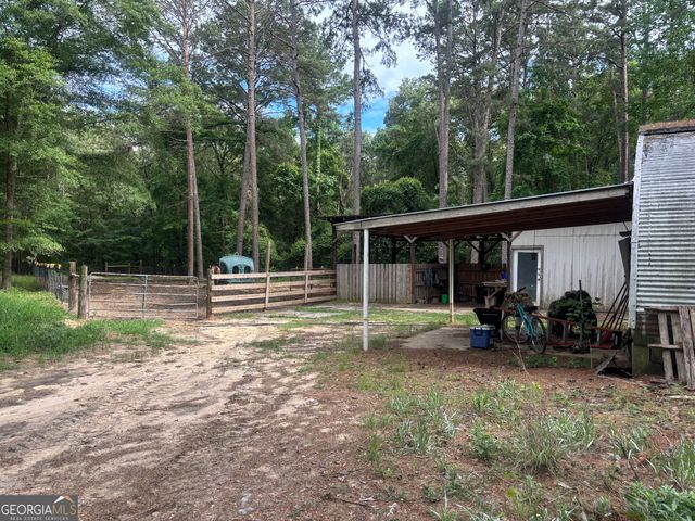 174 Cabero Road, Hawkinsville, GA 31036