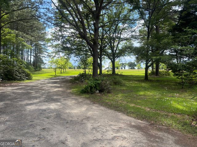 174 Cabero Road, Hawkinsville, GA 31036