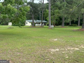 174 Cabero Road, Hawkinsville, GA 31036