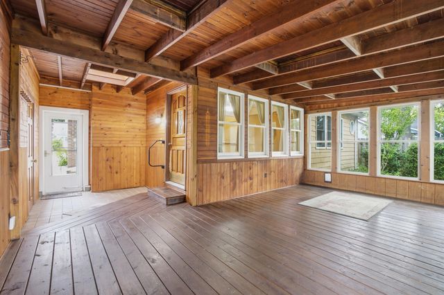 909 Moulton Avenue, North Muskegon City, MI 49445