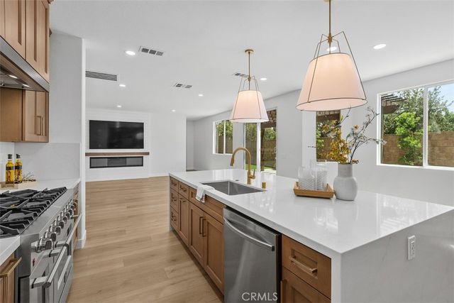615 Brianna, Corona, CA 92879