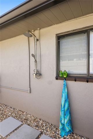 648 96th AVE N, Naples, FL 34108