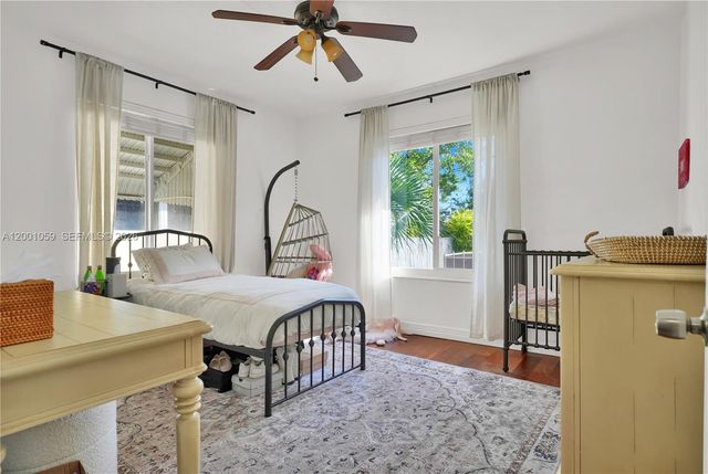 820 W 43rd Ct, Miami Beach, FL 33140