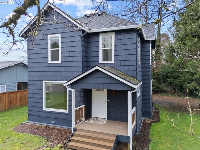 713 N MAIN Ave, Ridgefield, WA 98642