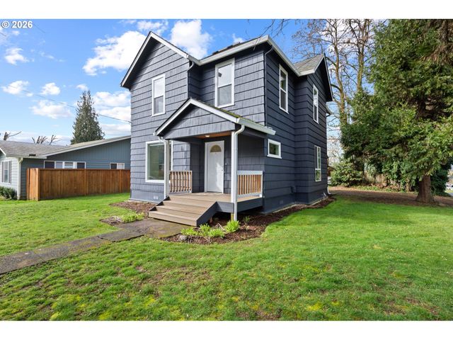 713 N MAIN Ave, Ridgefield, WA 98642