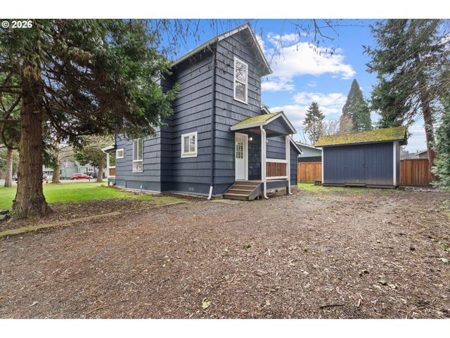 713 N MAIN Ave, Ridgefield, WA 98642