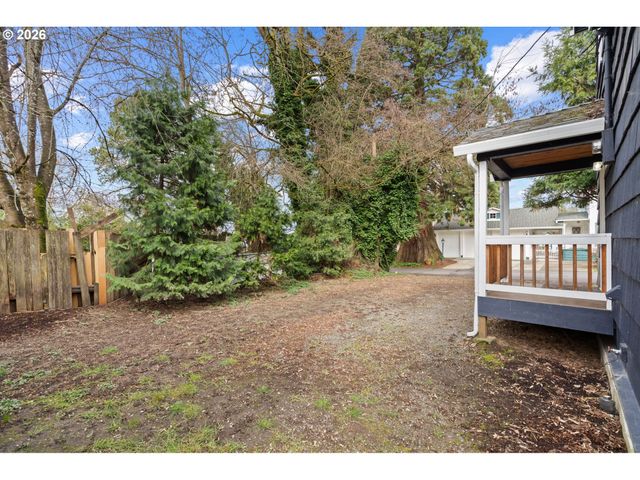 713 N MAIN Ave, Ridgefield, WA 98642