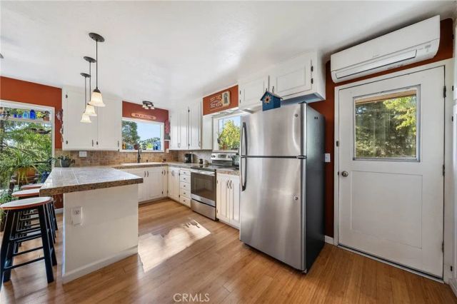465 Hillcrest Drive, Lakeport, CA 95453