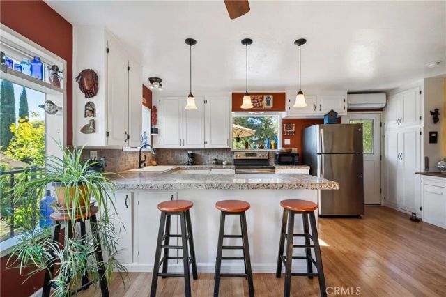 465 Hillcrest Drive, Lakeport, CA 95453