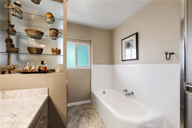 465 Hillcrest Drive, Lakeport, CA 95453