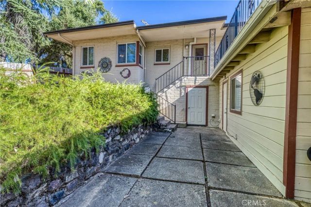 465 Hillcrest Drive, Lakeport, CA 95453