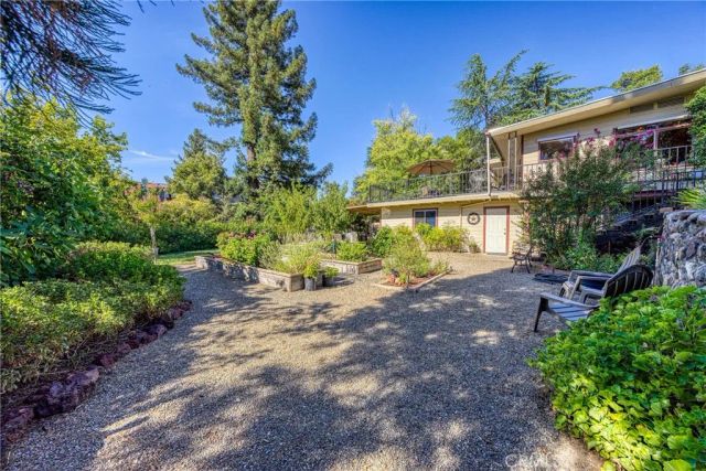 465 Hillcrest Drive, Lakeport, CA 95453