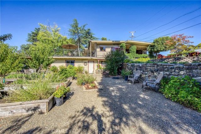 465 Hillcrest Drive, Lakeport, CA 95453