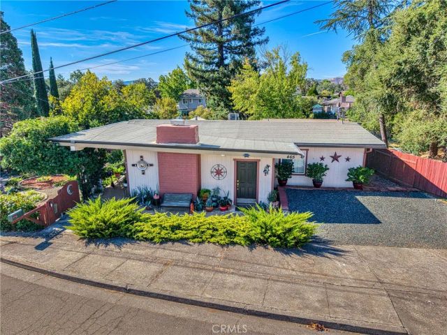 465 Hillcrest Drive, Lakeport, CA 95453