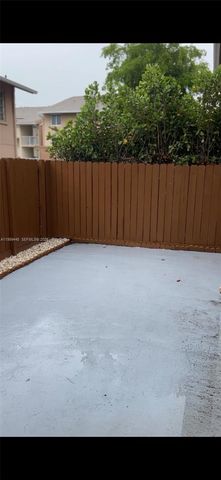 8440 SW 154th Cir Ct 302, Miami, FL 33193