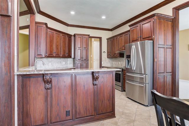 13920 Plantation Way, Edmond, OK 73013