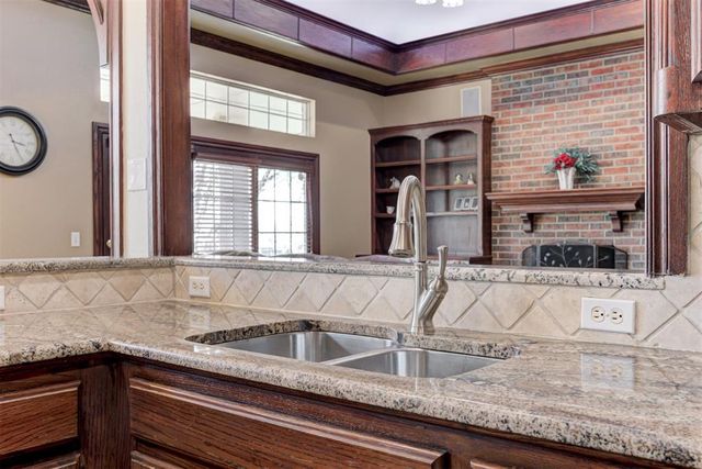 13920 Plantation Way, Edmond, OK 73013