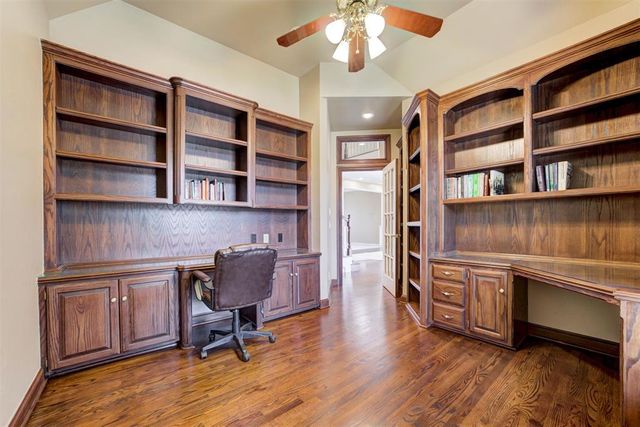 13920 Plantation Way, Edmond, OK 73013