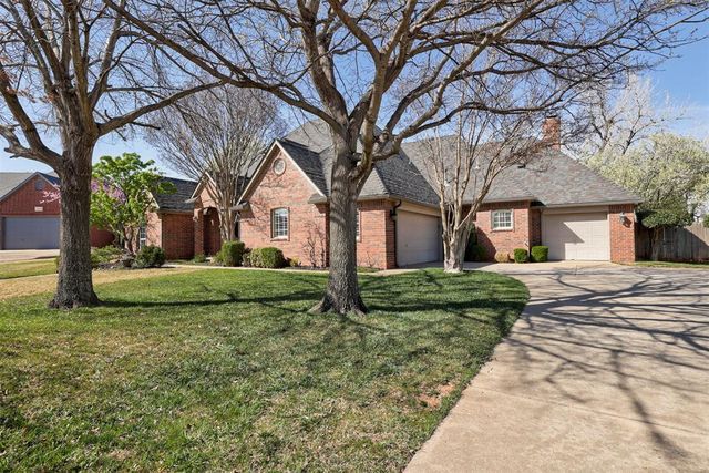 13920 Plantation Way, Edmond, OK 73013