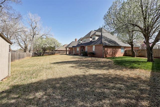 13920 Plantation Way, Edmond, OK 73013