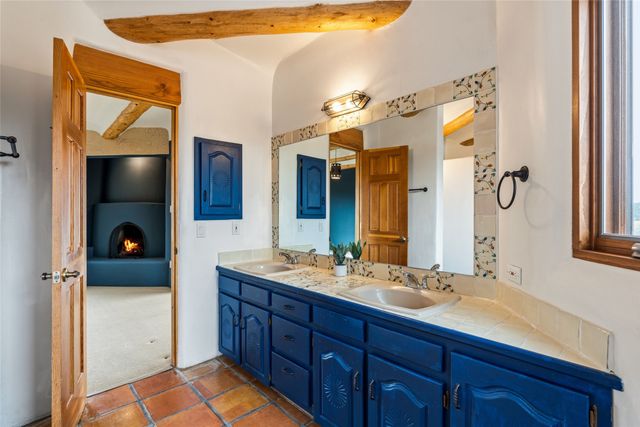 701 Gonzales Road, Santa Fe, NM 87501