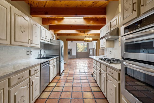 701 Gonzales Road, Santa Fe, NM 87501