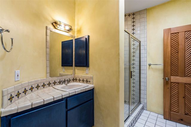 701 Gonzales Road, Santa Fe, NM 87501