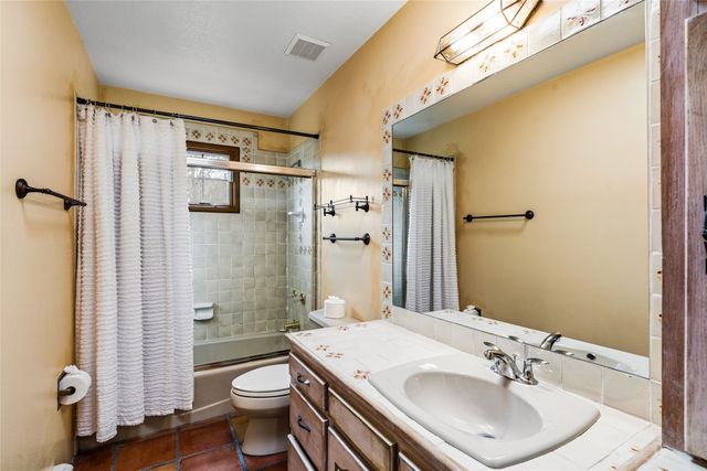 701 Gonzales Road, Santa Fe, NM 87501