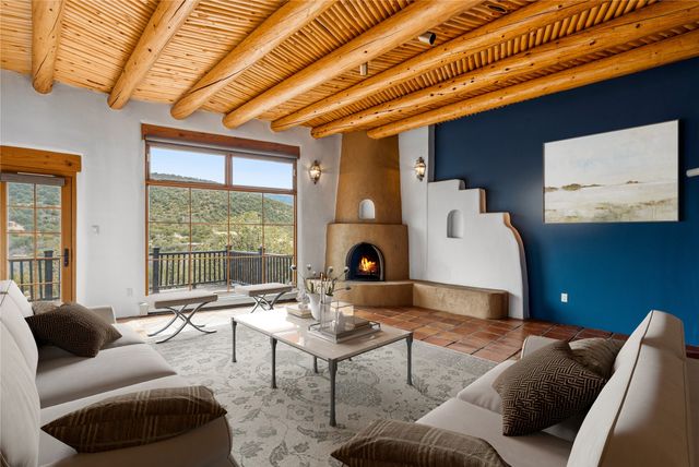 701 Gonzales Road, Santa Fe, NM 87501