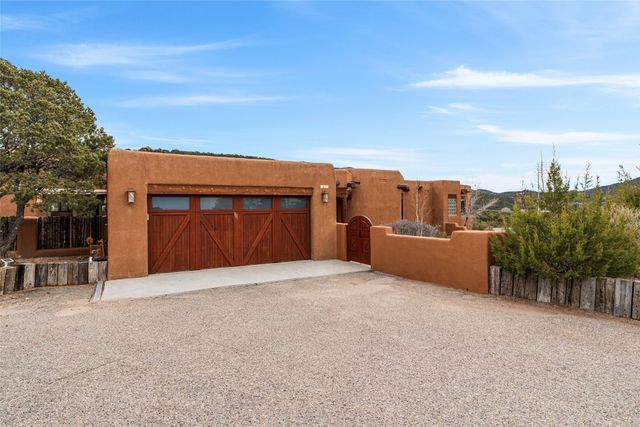 701 Gonzales Road, Santa Fe, NM 87501