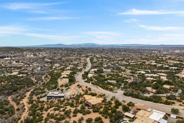 701 Gonzales Road, Santa Fe, NM 87501