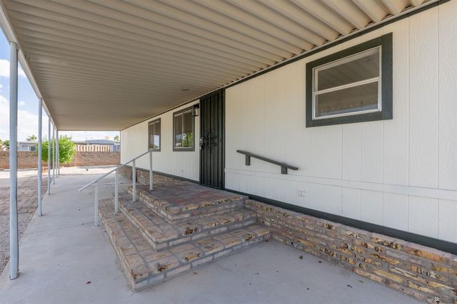 13573 E 46 Dr, Yuma, AZ 85367