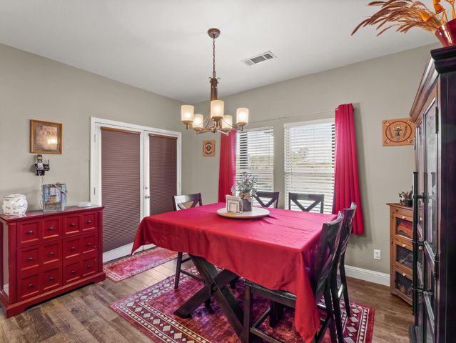 4644 N Smyrna Avenue, Sanger, CA 93657