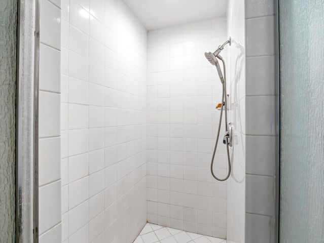 4644 N Smyrna Avenue, Sanger, CA 93657