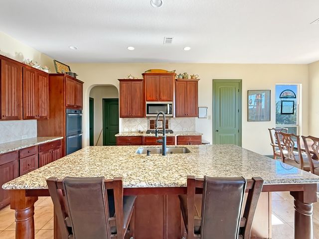 425 Youngblood Trail, Mountain Home, TX 78058