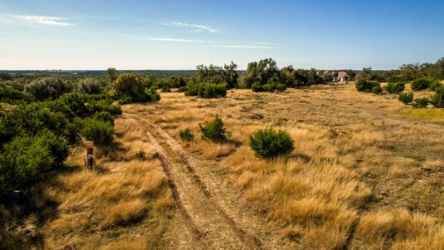 425 Youngblood Trail, Mountain Home, TX 78058