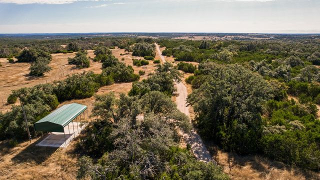 425 Youngblood Trail, Mountain Home, TX 78058