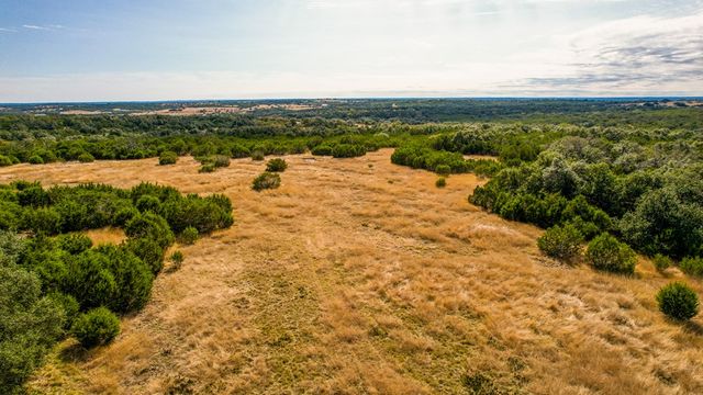425 Youngblood Trail, Mountain Home, TX 78058