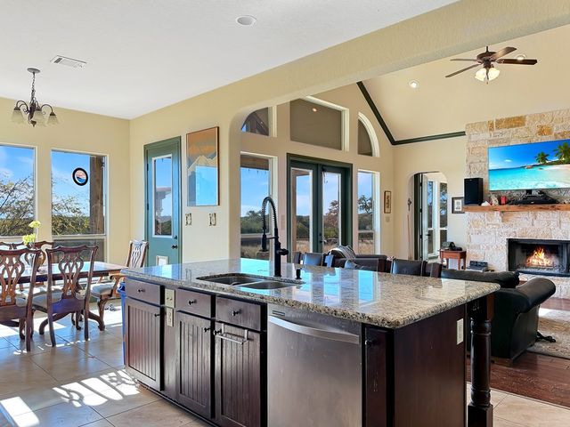 425 Youngblood Trail, Mountain Home, TX 78058