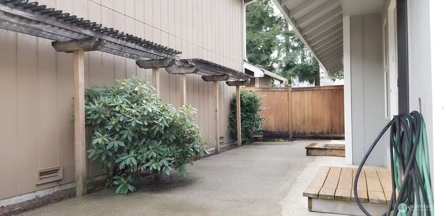 4680 Darlington Lane SE, Lacey, WA 98513