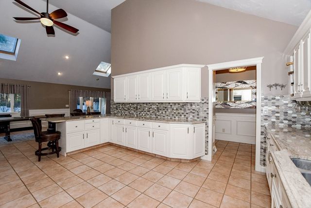 850 Main St, Wareham, MA 02576