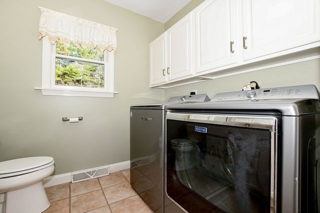 850 Main St, Wareham, MA 02576