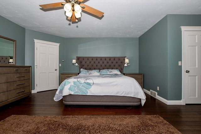 850 Main St, Wareham, MA 02576