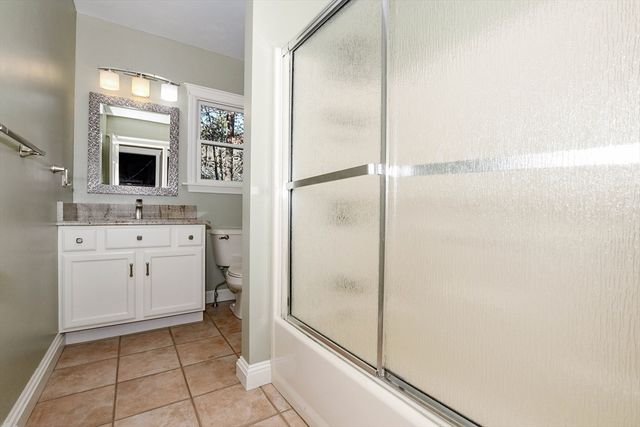 850 Main St, Wareham, MA 02576