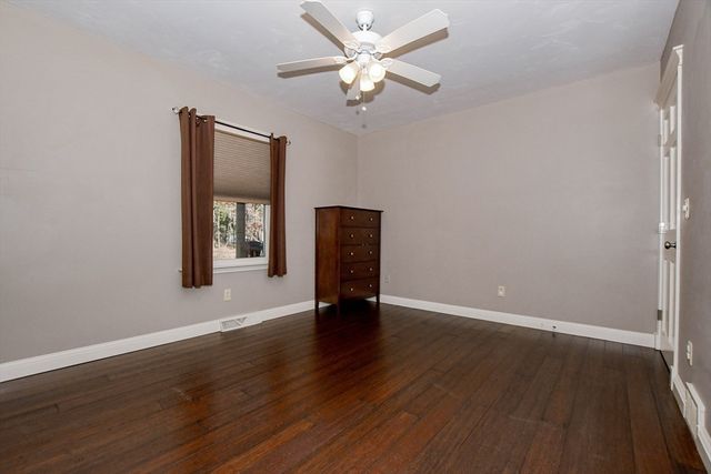 850 Main St, Wareham, MA 02576