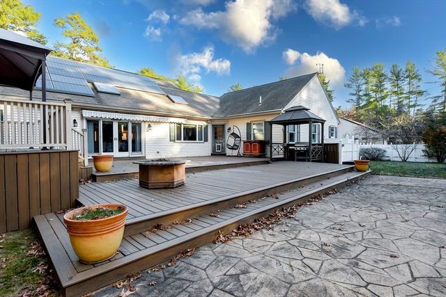 850 Main St, Wareham, MA 02576