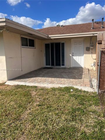 5782 SW 61st St 5782, Miami, FL 33143