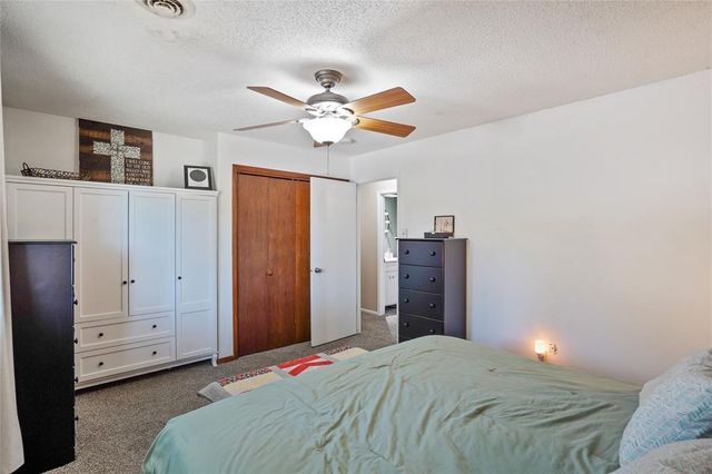 107 10th Avenue SW, Altoona, IA 50009